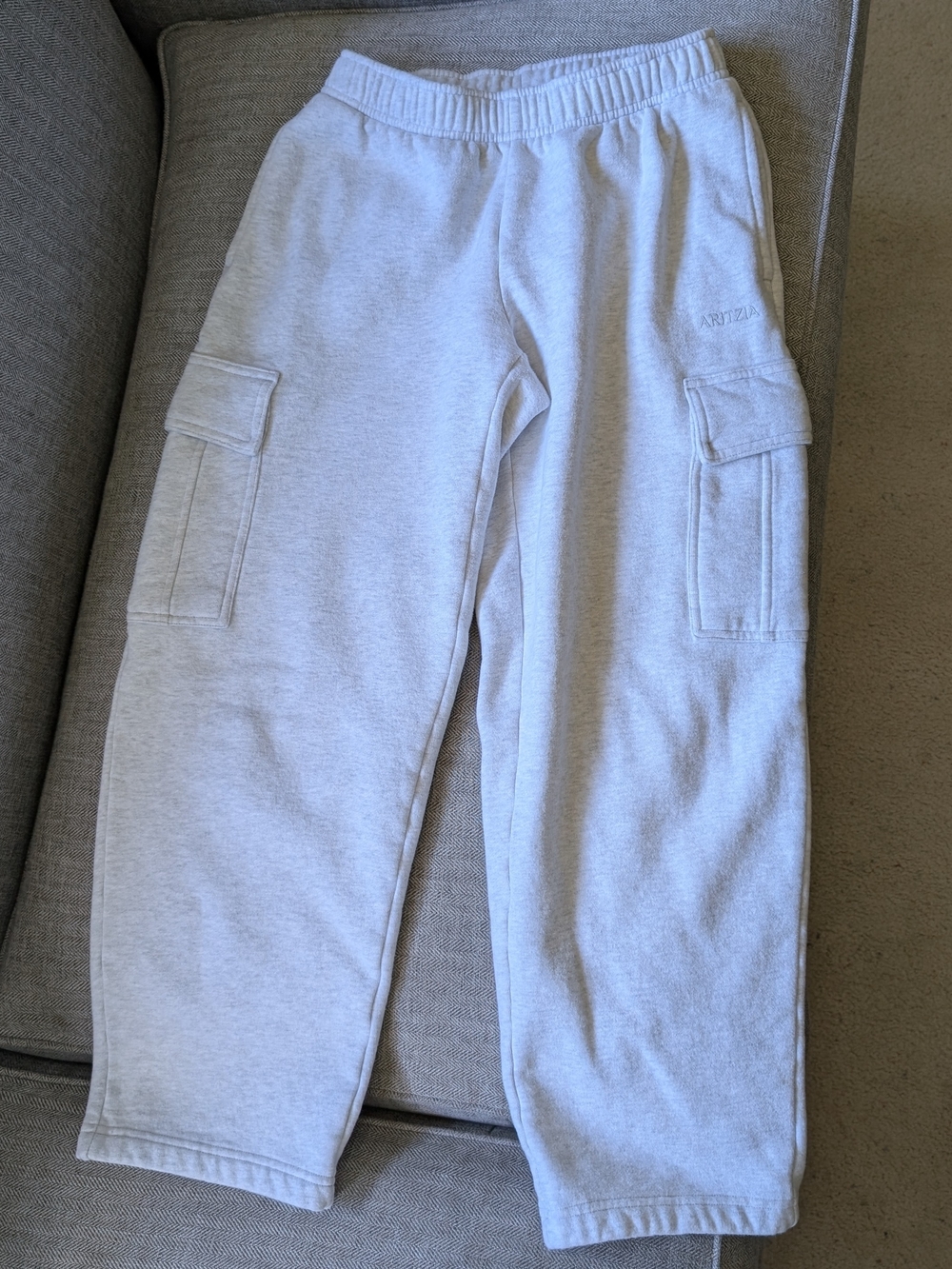 ARITZIA Light Gray Cargo Sweatpants